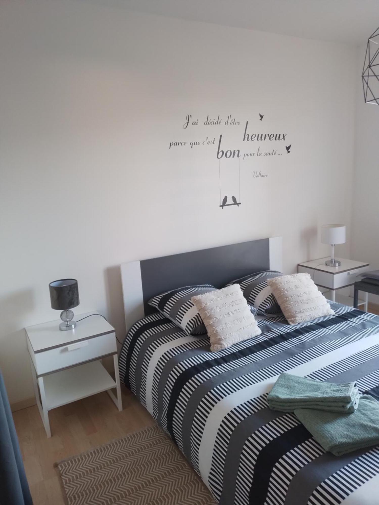 Chambre Agreable Au Calme Saint-Hilaire-Petitville Exteriör bild